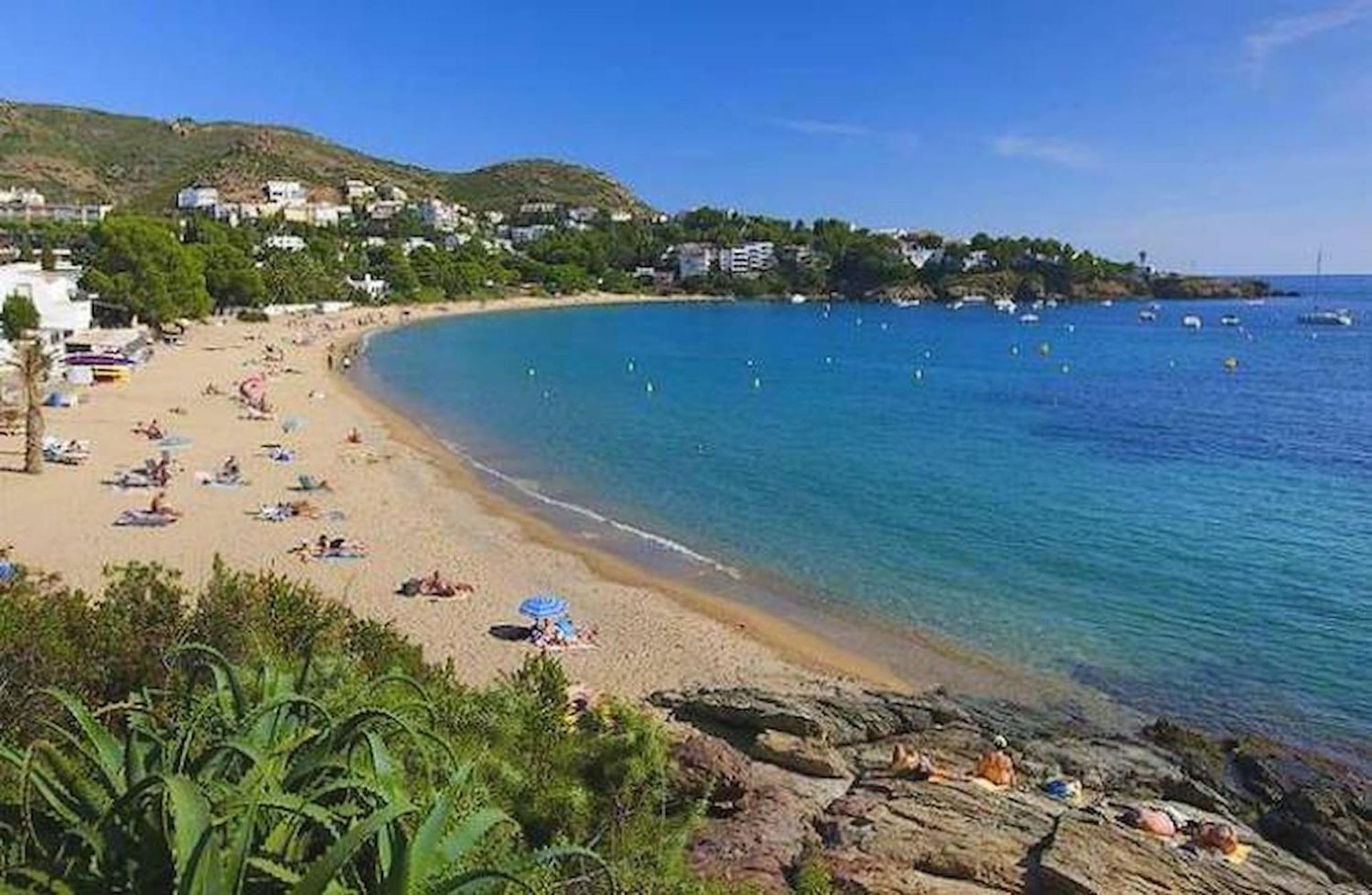Apartamento En Roses A 2 Min De La Playa Con Vistas Al Mar Av-18 Girona Bagian luar foto